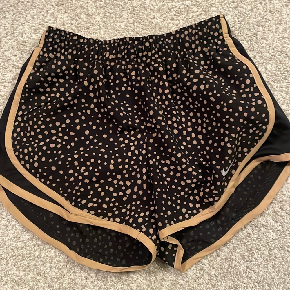 Nike shorts w/tags